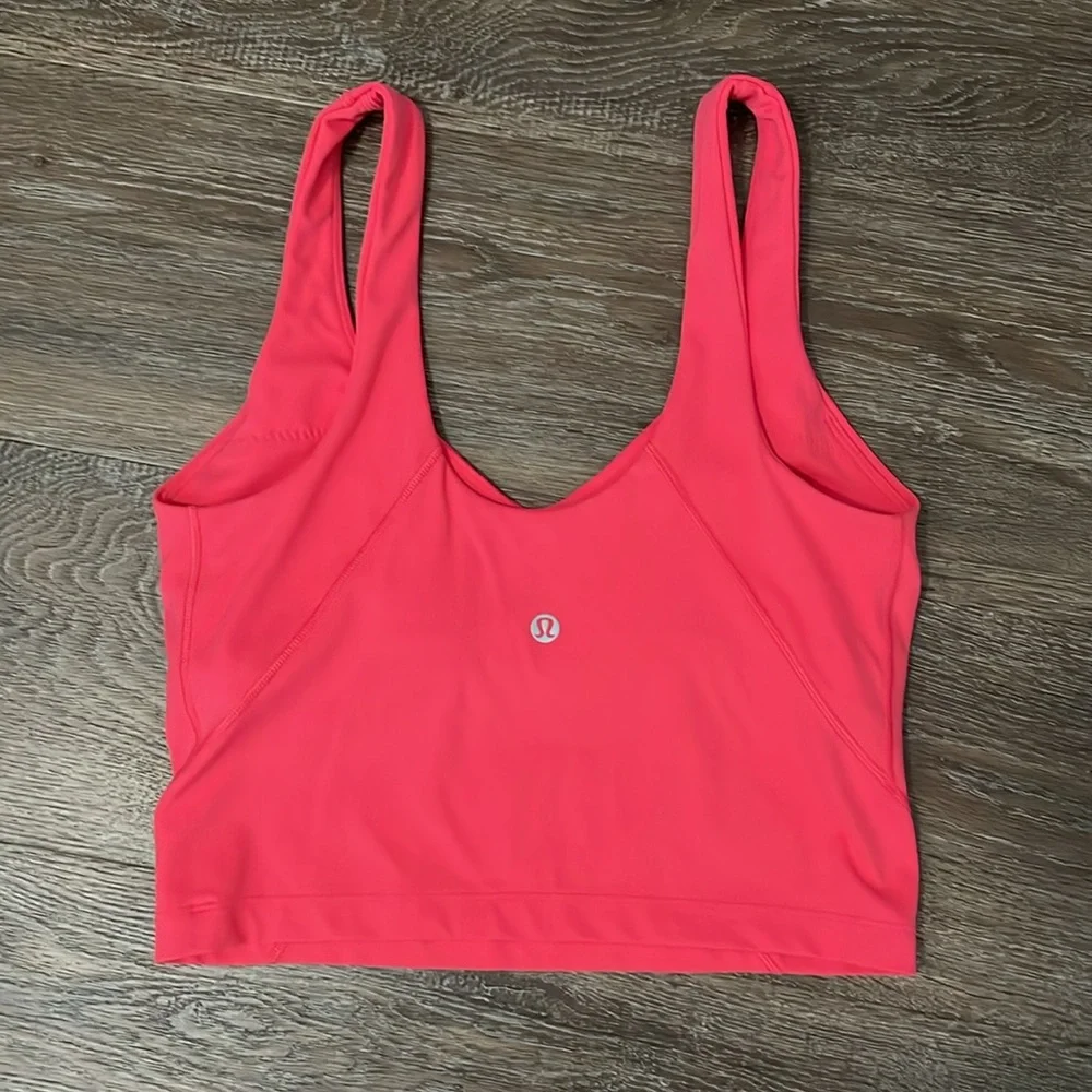 **SOLD** Like New Lululemon Align Set. Size Top 6/Bottom 8 - Picture 3 of 10
